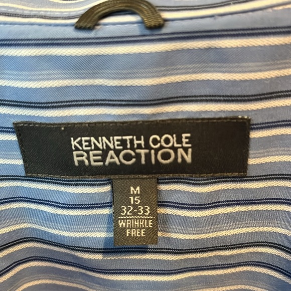 Kenneth Cole Reaction gently preloved wrinkle free shirt - blue with stripes - Picture 3 of 6